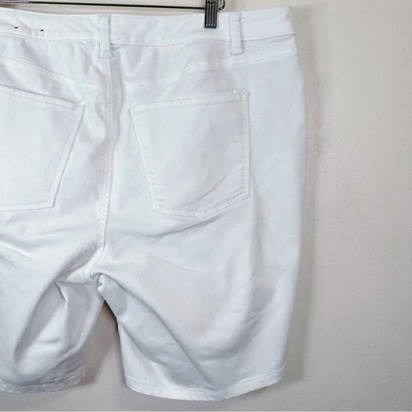 Talbots Womens Size 18W Crop Flawless Five Pocket Boyfriend Jean Short - Picture 13 of 15